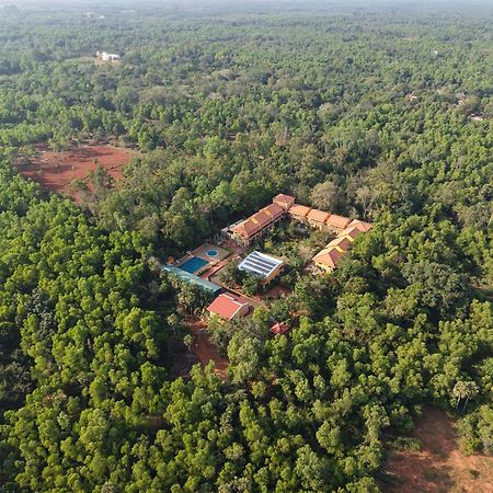 Auro Wellness Castle Ξενοδοχείο Ποντισερί Εξωτερικό φωτογραφία